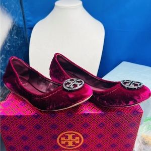NIB Tory Burch Velvet Ballet Slipper Crystal Logo Size 7